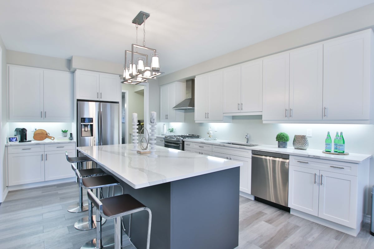 Large Kitchen Island Modern Reno